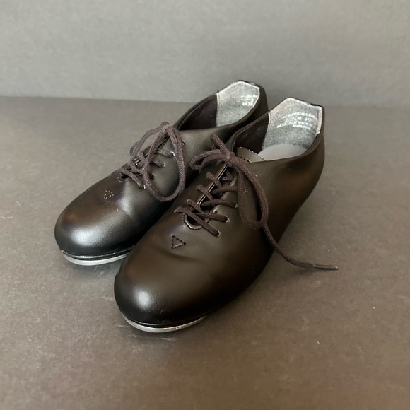 Capezio Girls’ Black Tap Shoes - Picture 4 of 6